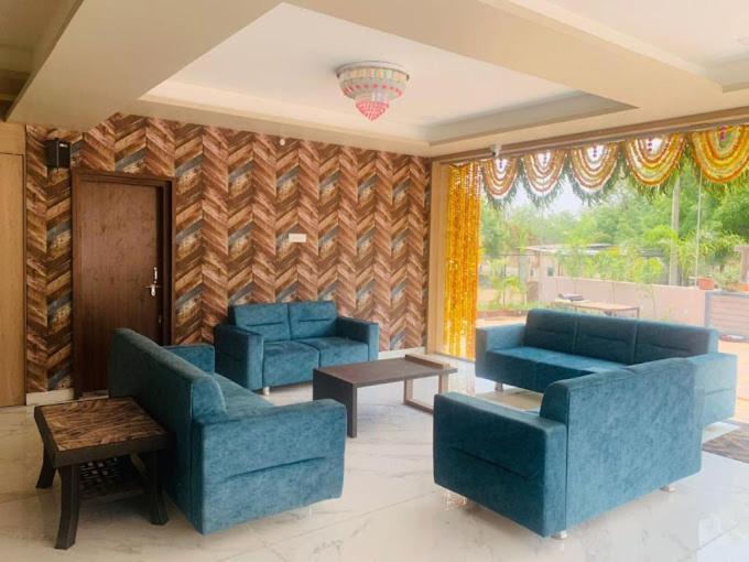 Swapnapurti Lodge, Akkalkot Akalkot Dış mekan fotoğraf