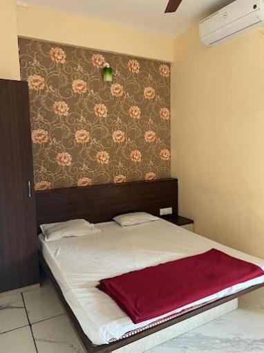 Swapnapurti Lodge, Akkalkot Akalkot Dış mekan fotoğraf